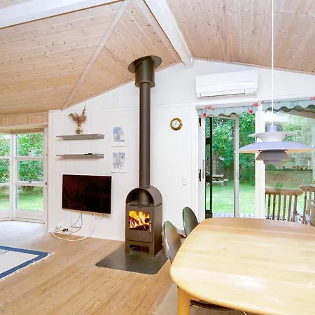 5 Person Holiday In G Rlev